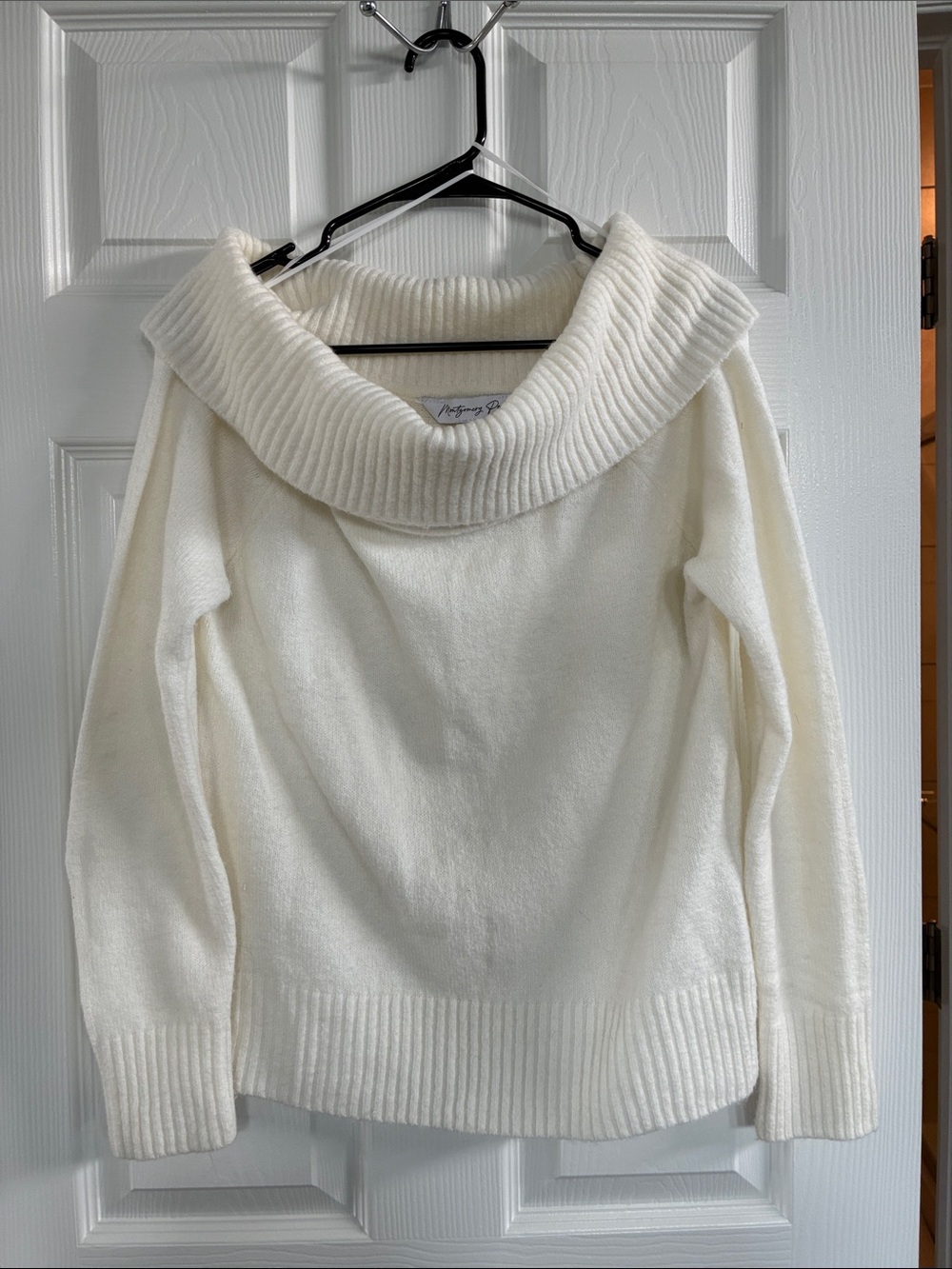 Off-the-Shoulder Ribbed Collar Cream Sweater
